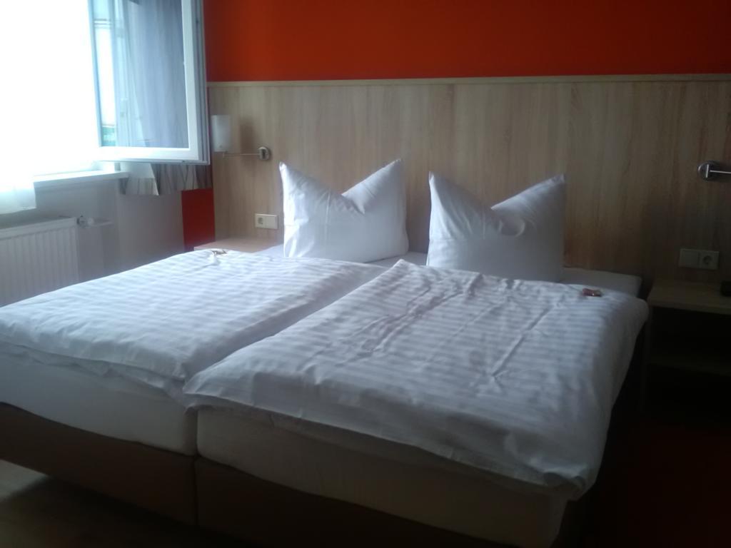 Hotel Rheinkrone Coblenza Esterno foto